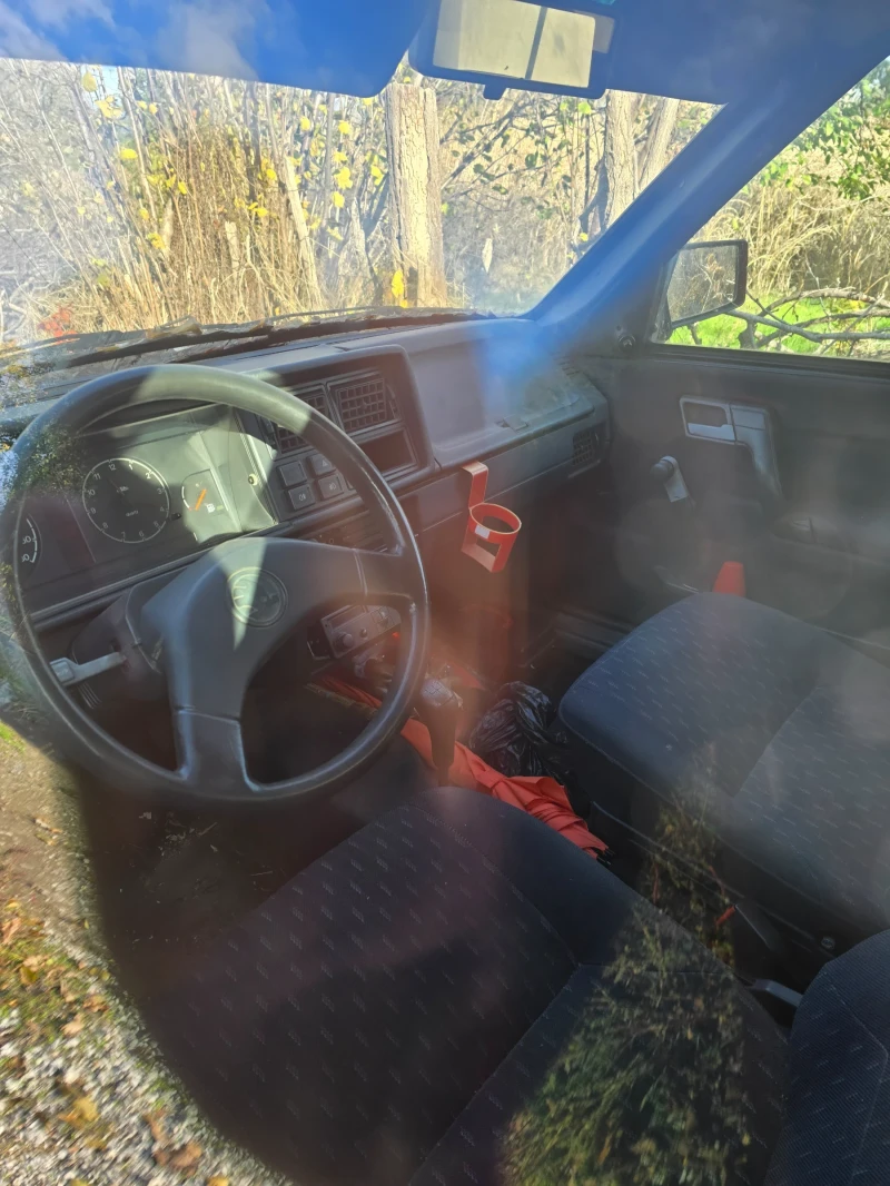 Skoda Favorit Pick Up LX ГАЗ/LPG, снимка 4 - Автомобили и джипове - 52645364