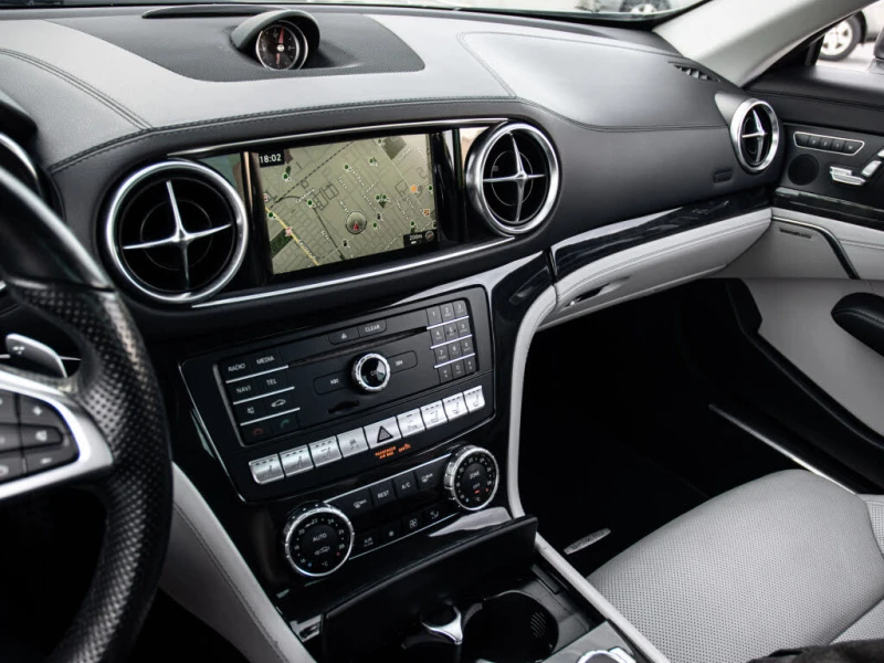 Mercedes-Benz SL 450 RWD* АвтоКредит* (ЦЕНА ДО БЪЛГАРИЯ)* , снимка 10 - Автомобили и джипове - 53213648