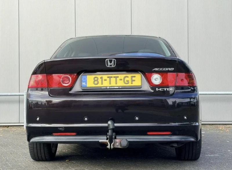 Honda Accord Уникален Honda Accord 2.2 CDTI седан спорт от 2007, снимка 6 - Автомобили и джипове - 53458301
