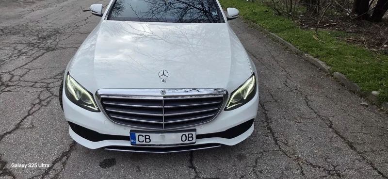 Mercedes-Benz E 220, снимка 2 - Автомобили и джипове - 53460539