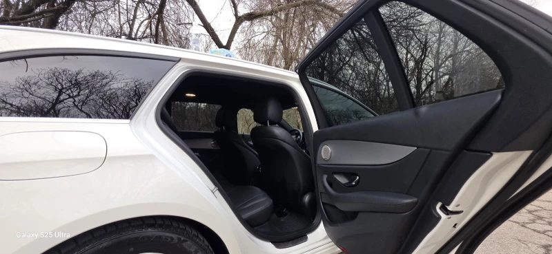 Mercedes-Benz E 220, снимка 9 - Автомобили и джипове - 53460539