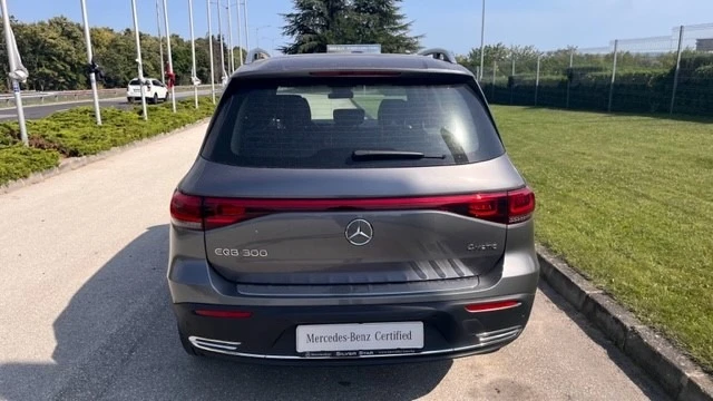 Mercedes-Benz EQB 300 4MATIC - изображение 6