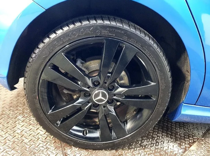 Mercedes-Benz A 200 A200 CDI Night Edition - изображение 9