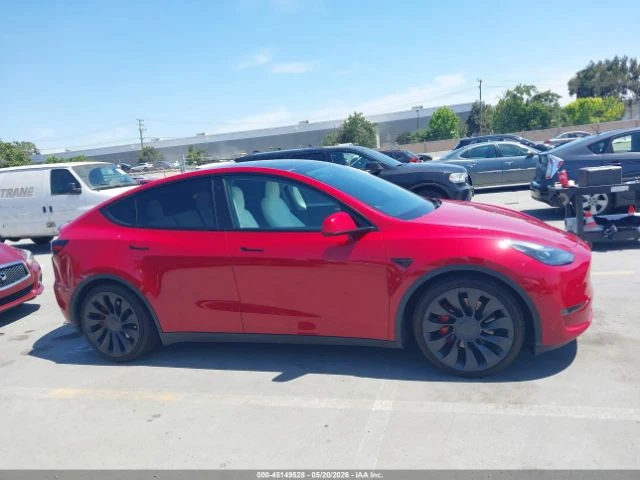 Tesla Model Y * PERFORMANCE* DUAL MOTOR* , снимка 12 - Автомобили и джипове - 54812787
