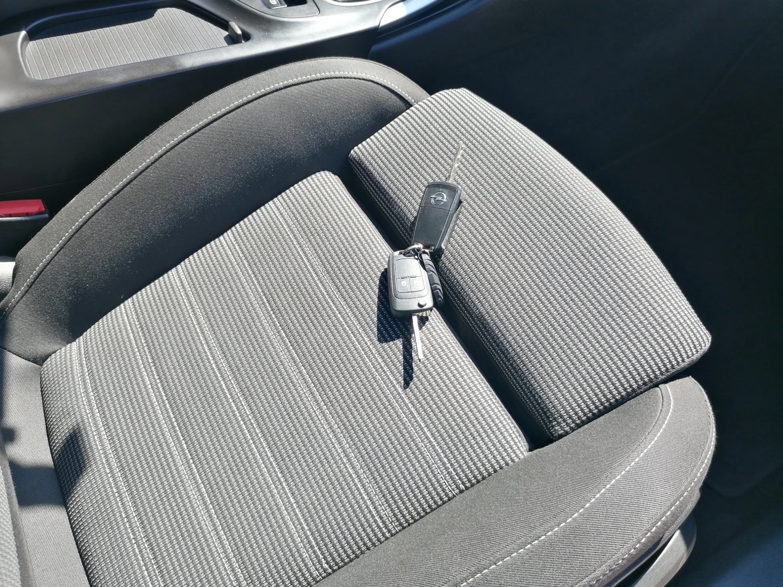 Opel Insignia 2.CDTI  | Mobile.bg   17