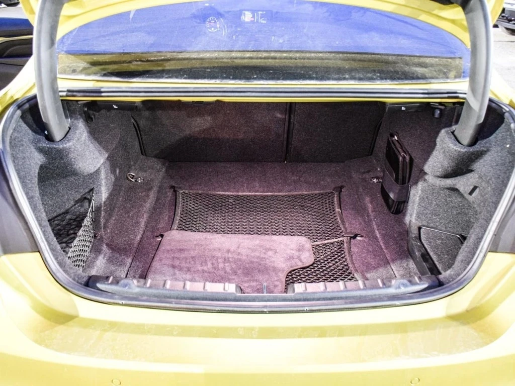 BMW M4 * 425HP Fresh Arrival! * CARFAX * ��� ������������ | Mobile.bg � ����������� 17