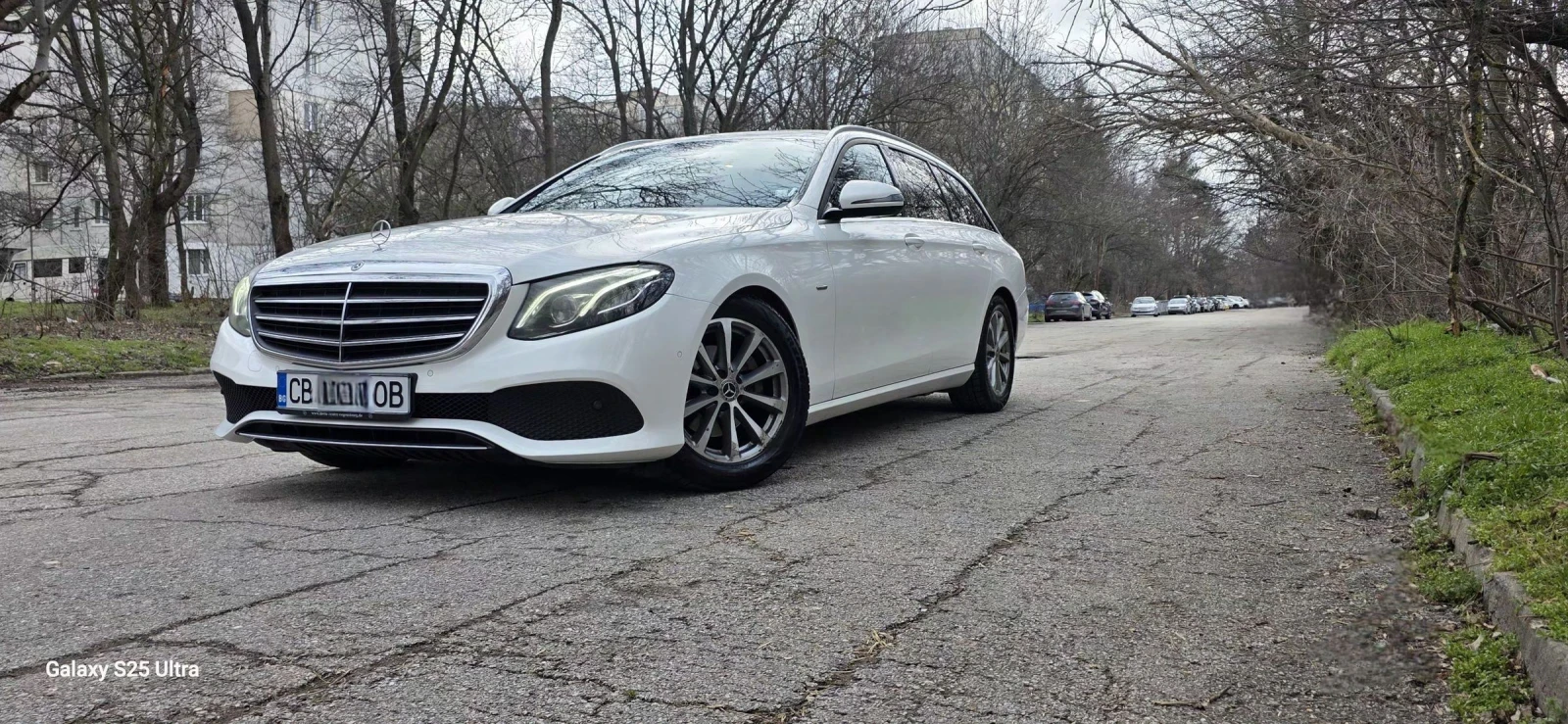 Mercedes-Benz E 220  - изображение 3