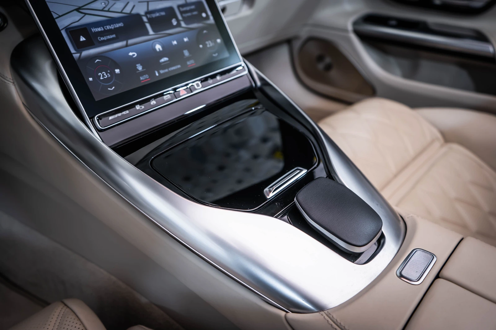 Mercedes-Benz SL 63 AMG 4M 21* NightP* Burmester, снимка 9 - Автомобили и джипове - 54112224