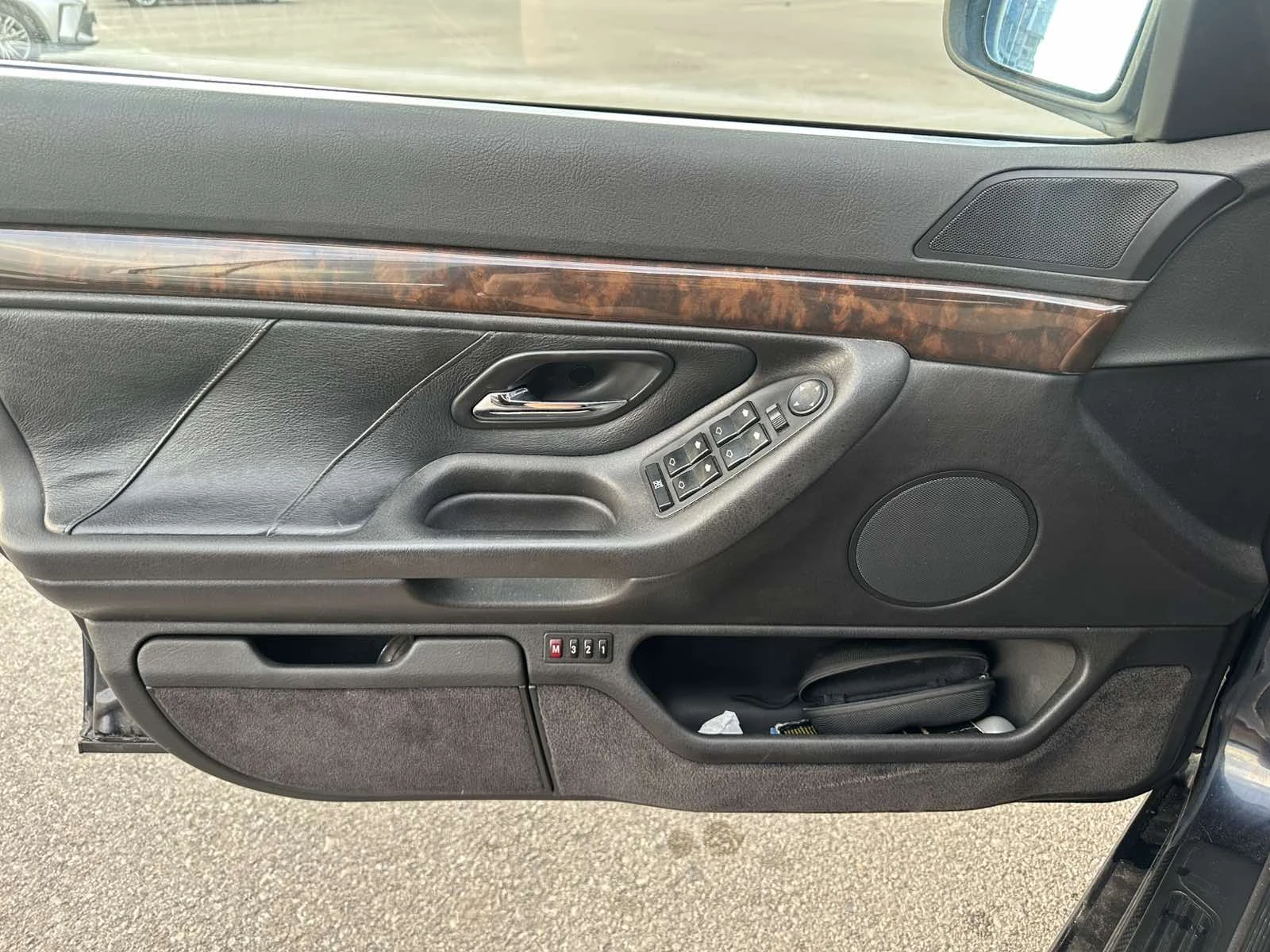 BMW 740, снимка 11 - Автомобили и джипове - 56036847