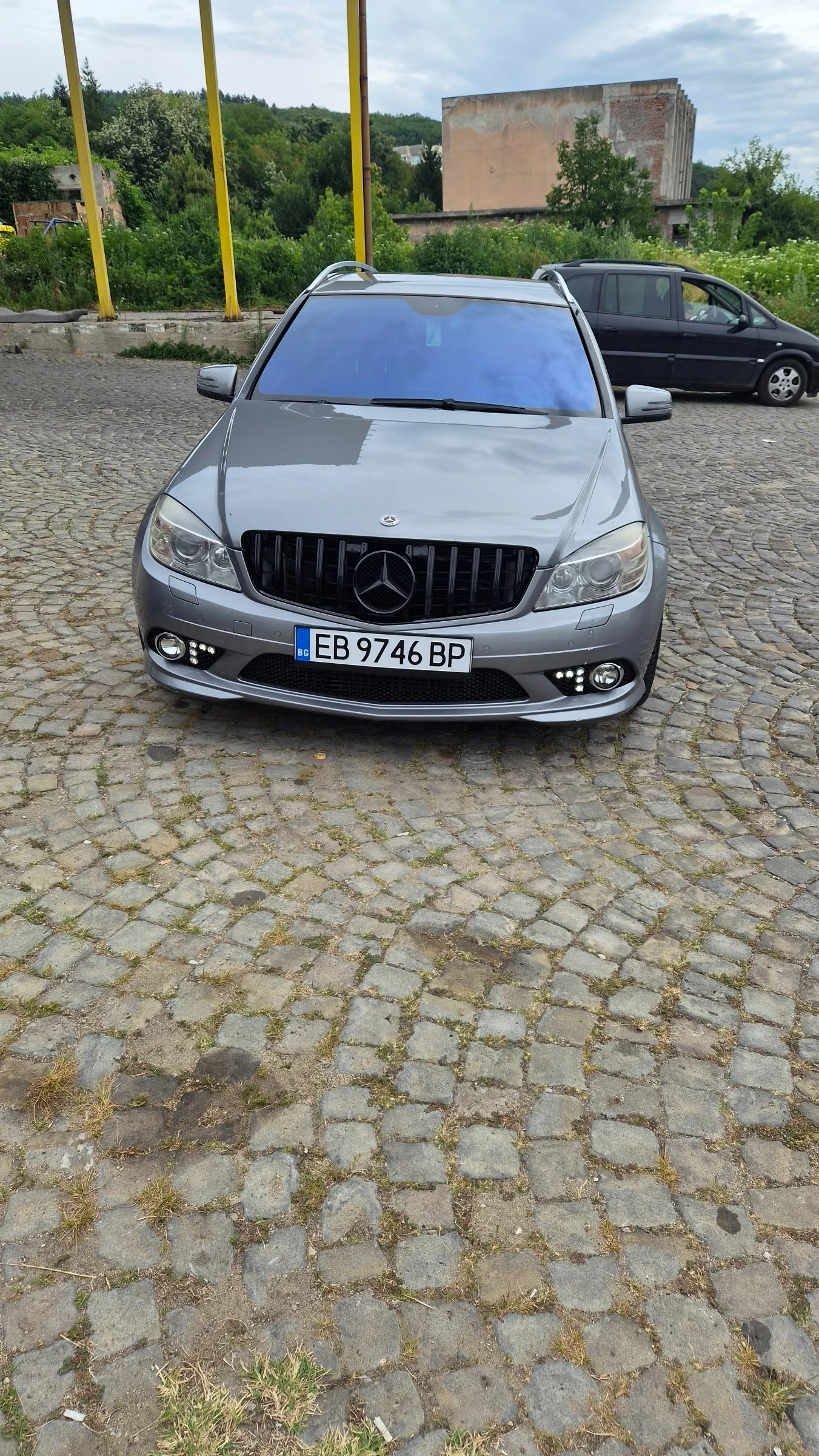 Mercedes-Benz C 320 4 MATIC, снимка 2 - Автомобили и джипове - 55429669