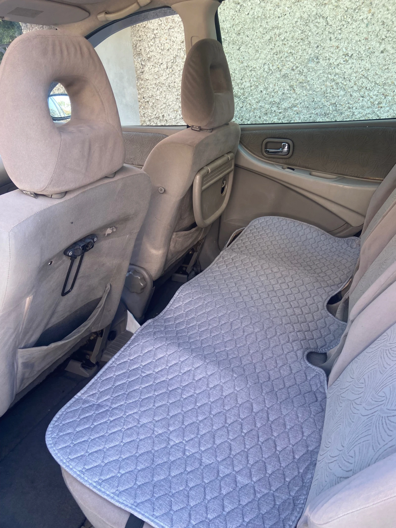 Nissan Almera tino, снимка 10 - Автомобили и джипове - 55784530