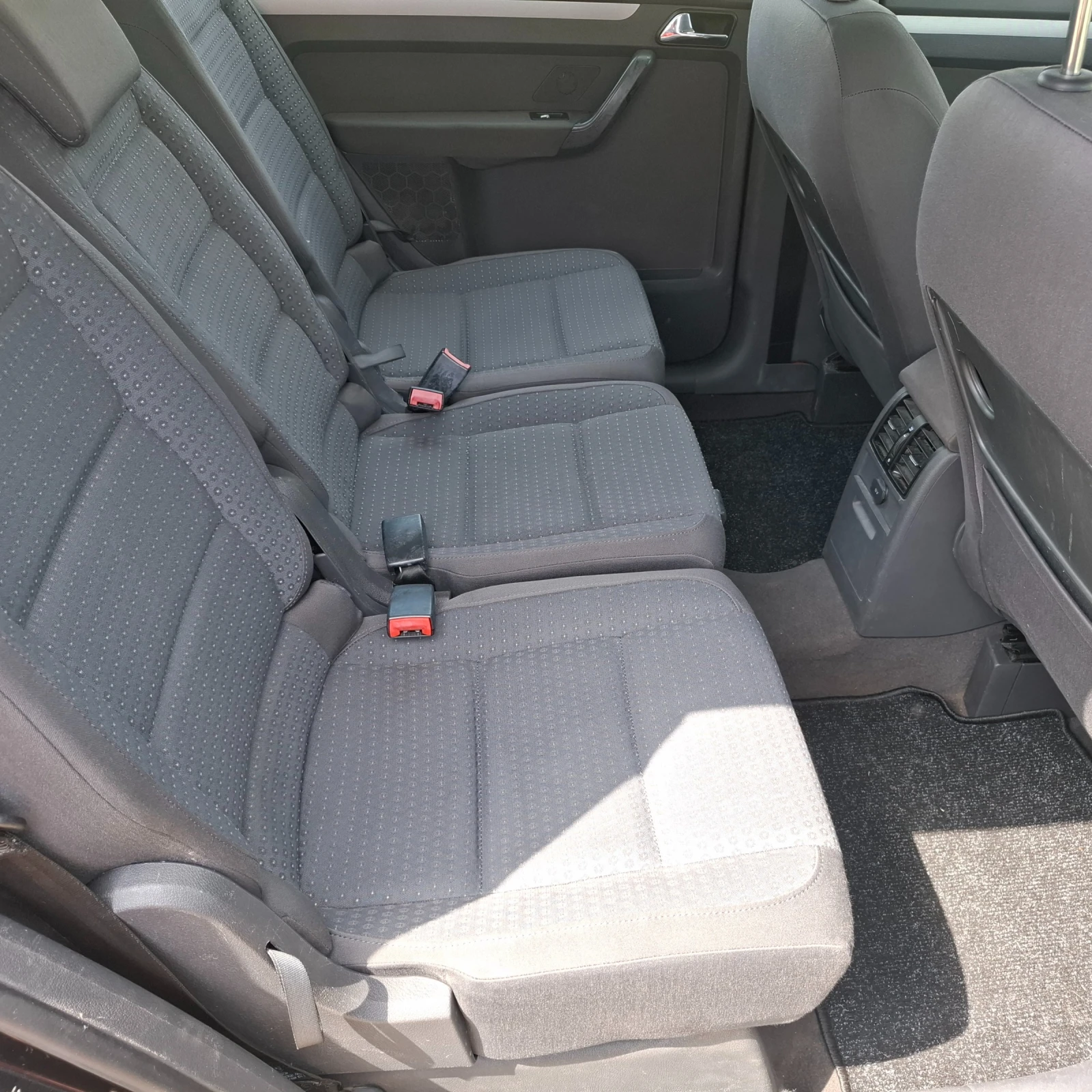VW Touran Германия 2000 куб.140кс.КЛИМАТРОНИИК , снимка 13 - Автомобили и джипове - 55852006