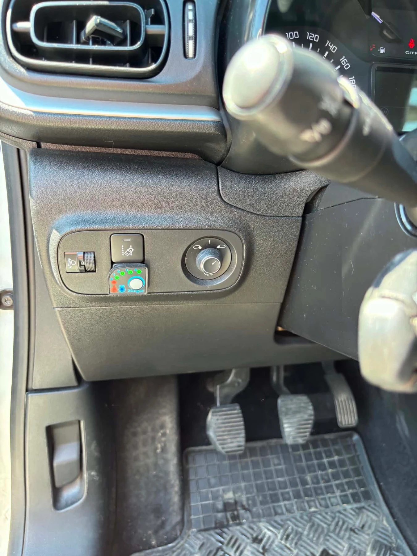 Citroen C3, снимка 8 - Автомобили и джипове - 55921827