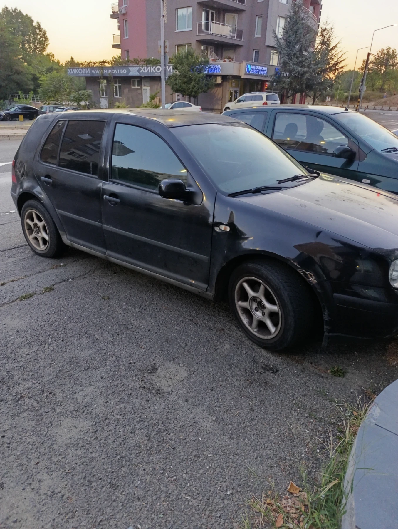 VW Golf, снимка 3 - Автомобили и джипове - 56024140