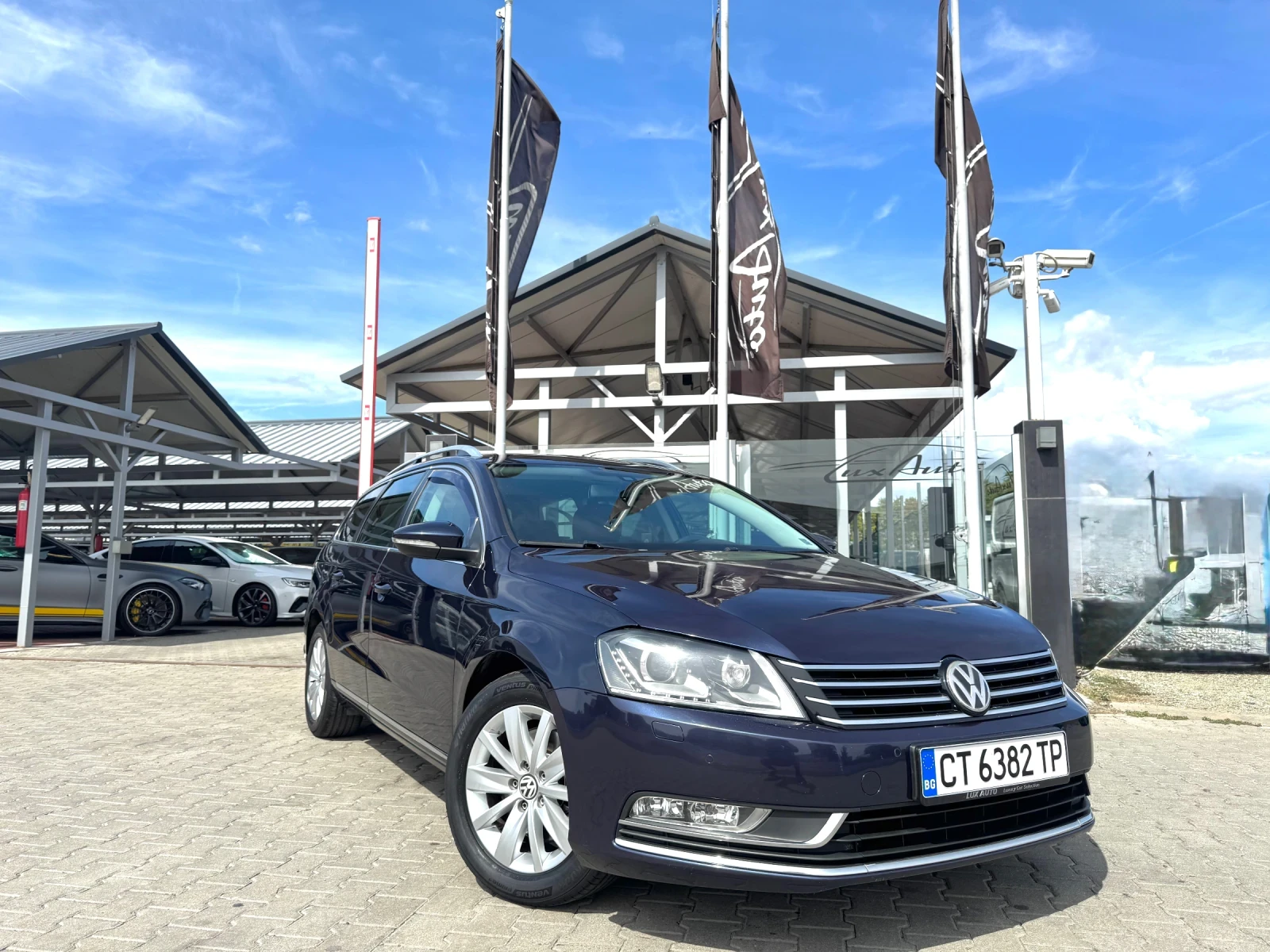 VW Passat 2.0TDI#LED#BI-XENON#DSG#DISTRONIC#PDC#ОБСЛУЖЕН, снимка 2 - Автомобили и джипове - 56109491