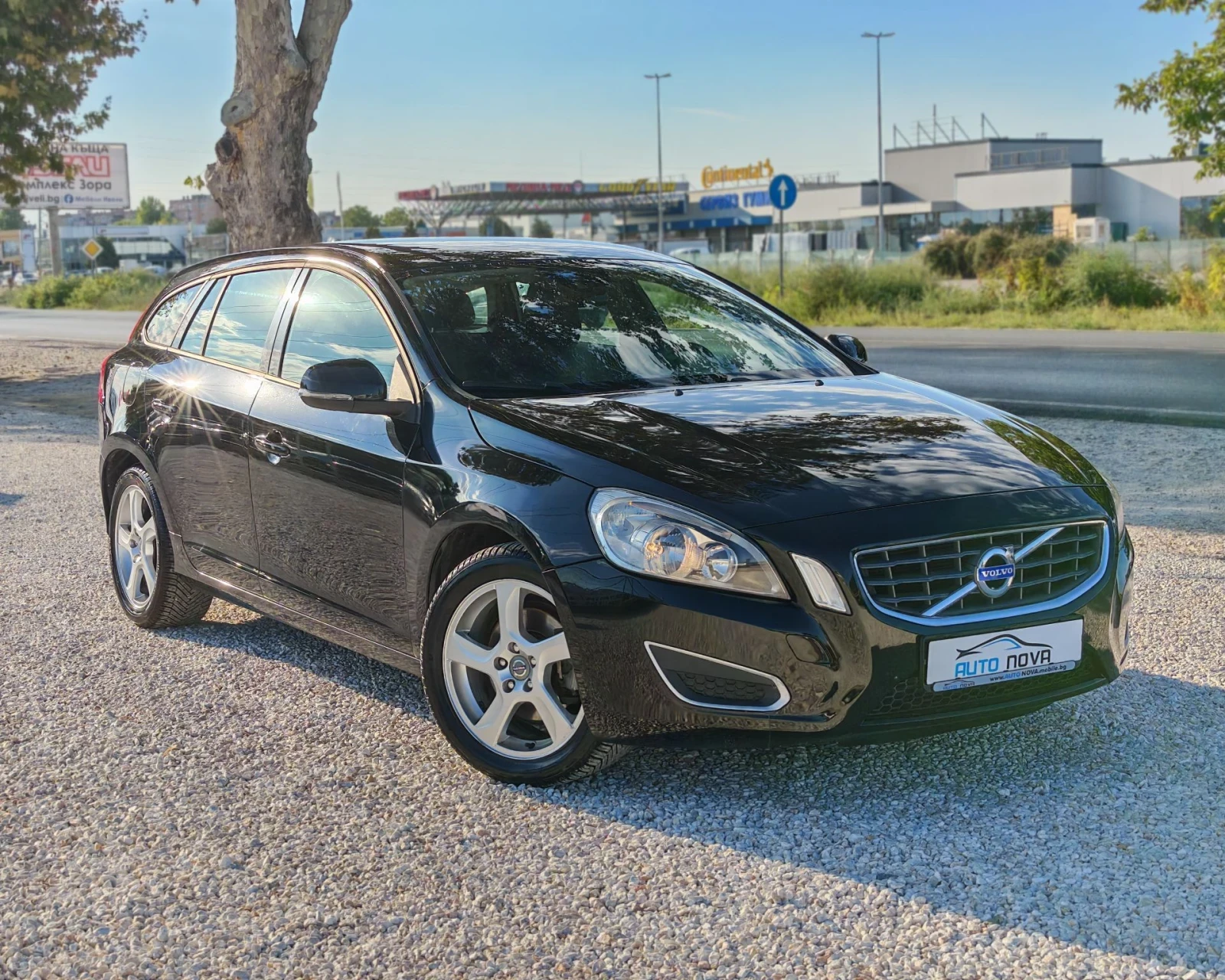 Volvo V60 2.0 ДИЗЕЛ 163 К.С. D3! УНИКАЛНО СЪСТОЯНИЕ!!!