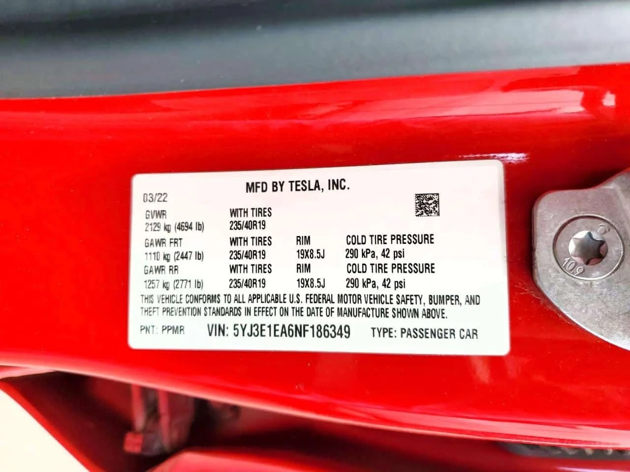 Tesla Model 3 * CARFAX * БЕЗ ПЪРВОНАЧАЛНА ВНОСКА, снимка 13 - Автомобили и джипове - 56169015