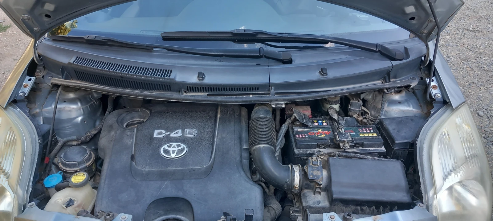 Toyota Yaris 1, 4 D-4D, снимка 12 - Автомобили и джипове - 56472680