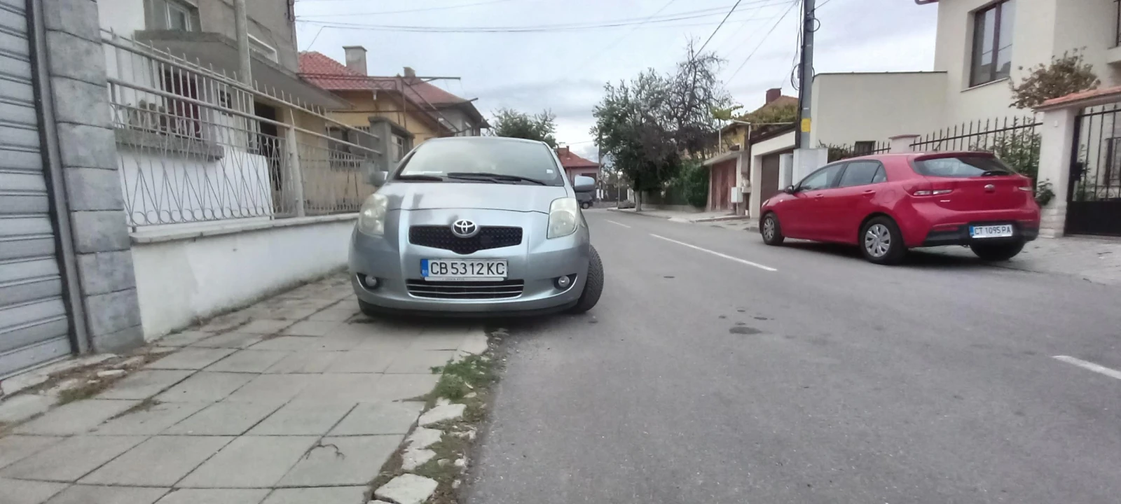 Toyota Yaris 1, 4 D-4D, снимка 3 - Автомобили и джипове - 56472680
