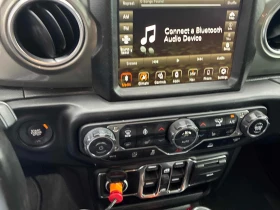 Jeep Wrangler Unlimited Sahara* CARFAX* ПОДГРЕВ* КАМЕРА* , снимка 13