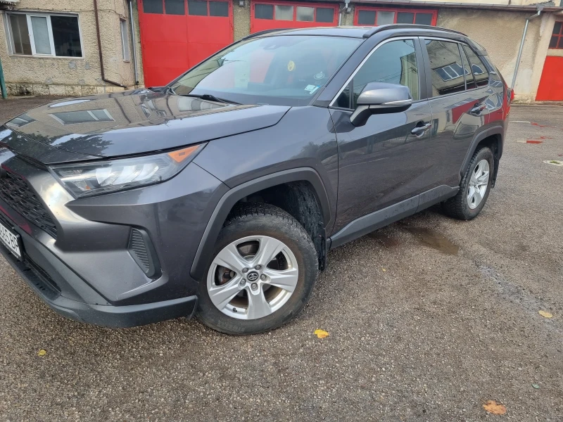 Toyota Rav4 LE, снимка 1 - Автомобили и джипове - 47647803