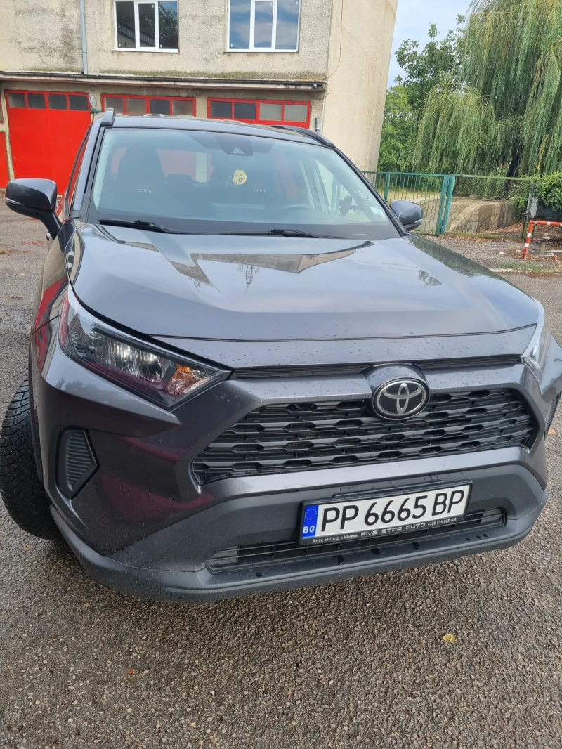 Toyota Rav4 LE, снимка 8 - Автомобили и джипове - 47647803