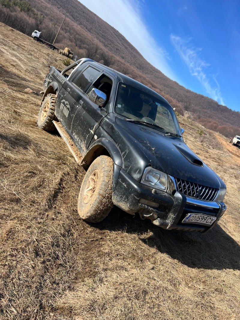 Mitsubishi L200 L200, снимка 1 - Автомобили и джипове - 49059670