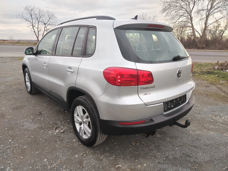 VW Tiguan 2.0-140 КС 4MOTION, 6СК, NAVI, снимка 7 - Автомобили и джипове - 53100313