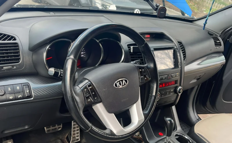 Kia Sorento  4x4 * Автомат* START STOP * klima* парктроник* , снимка 8 - Автомобили и джипове - 53154436