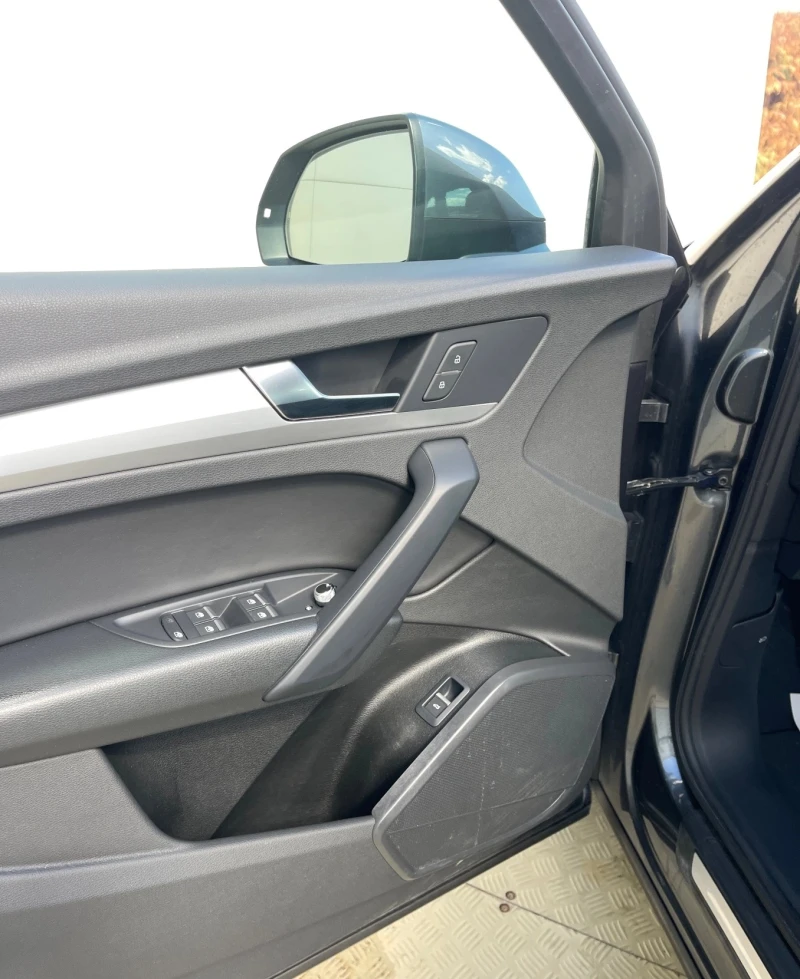 Audi Q5, снимка 6 - Автомобили и джипове - 53350589