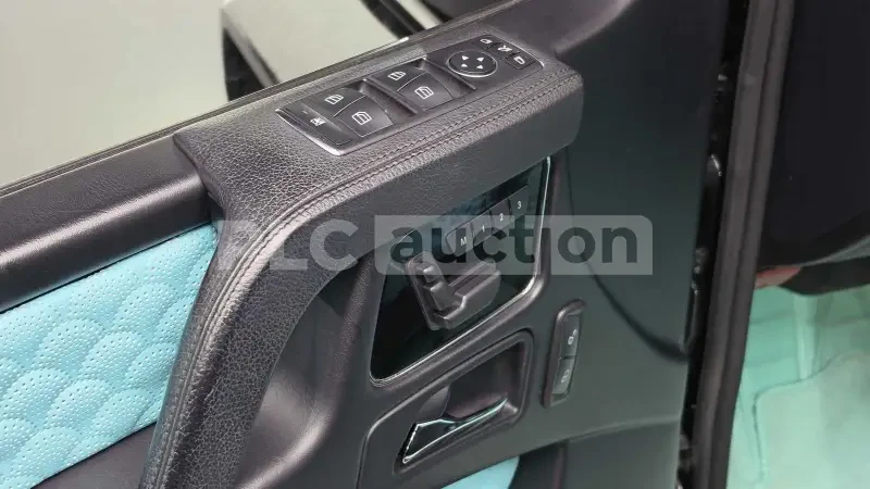 Mercedes-Benz G 6.3 AMG BRABUS / ЛИЗИНГ / ЦЕНА  ДО БЪЛГАРИЯ, снимка 17 - Автомобили и джипове - 55341815