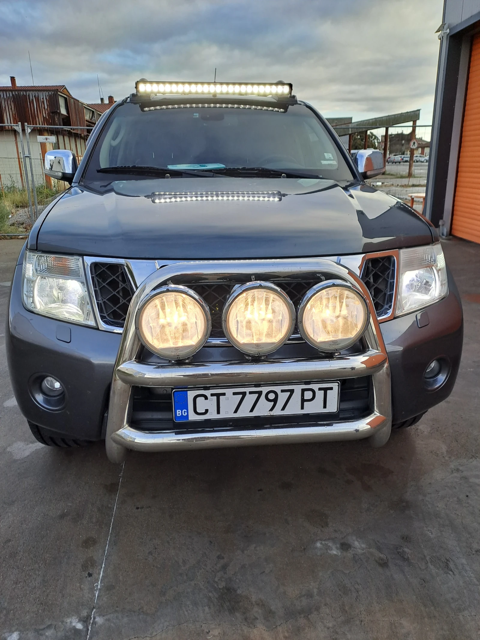 Nissan Navara V6 3.0 DIESEL , снимка 1