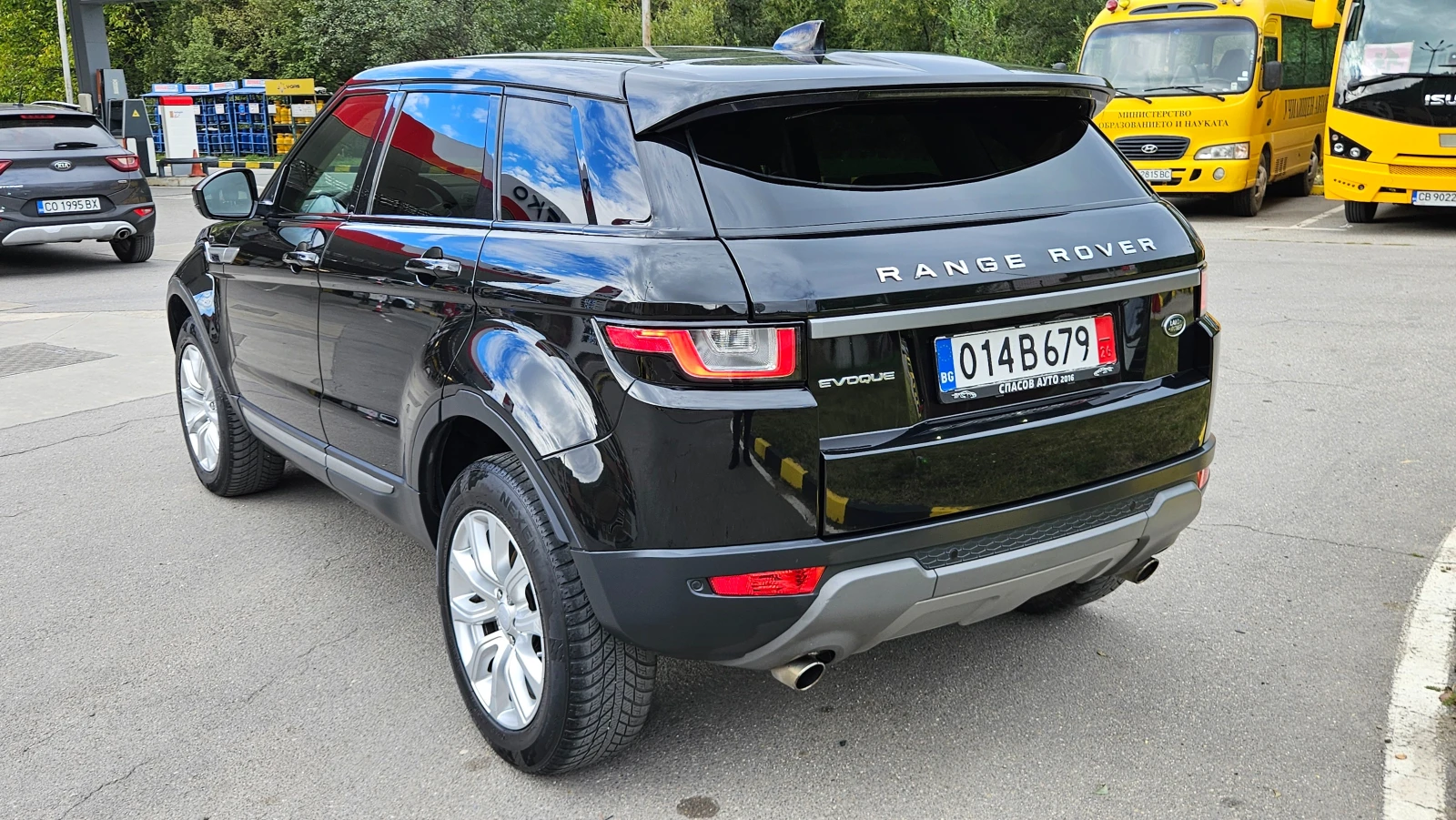 Land Rover Range Rover Evoque 2.0D Facelift/Klimatronik/Koja/Avtomat/4x4 - изображение 4