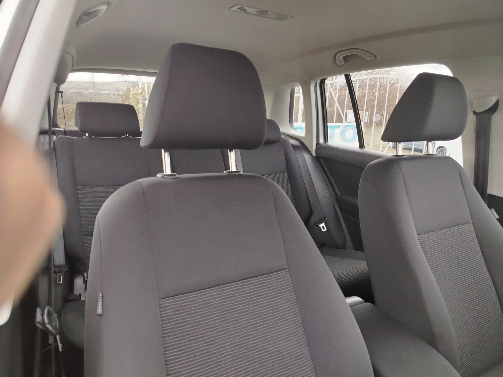 VW Tiguan 2.0-140 �� 4MOTION, 6��, NAVI | Mobile.bg � ����������� 14