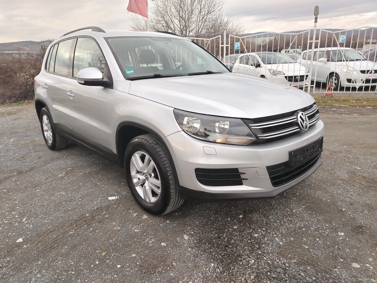 VW Tiguan 2.0-140 КС 4MOTION, 6СК, NAVI - изображение 3