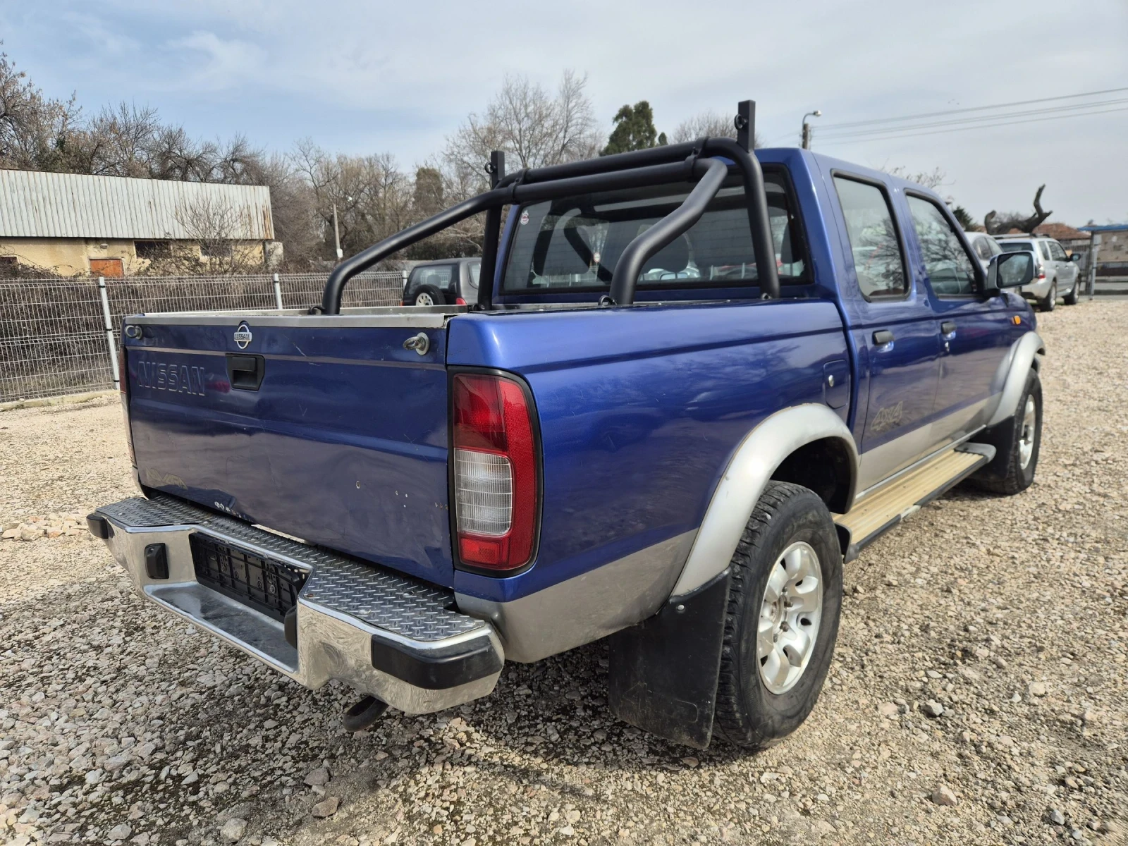 Nissan Navara 2.5TD/103�.�* ���� �� ������ | Mobile.bg � ����������� 4