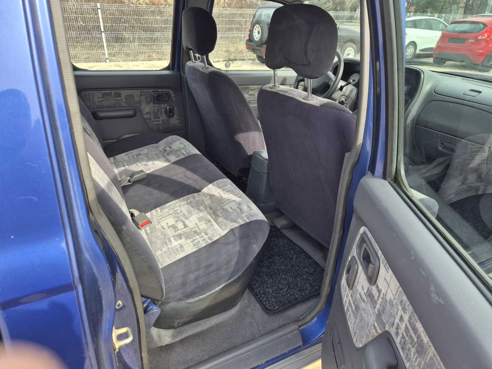 Nissan Navara 2.5TD/103�.�* ���� �� ������ | Mobile.bg � ����������� 11