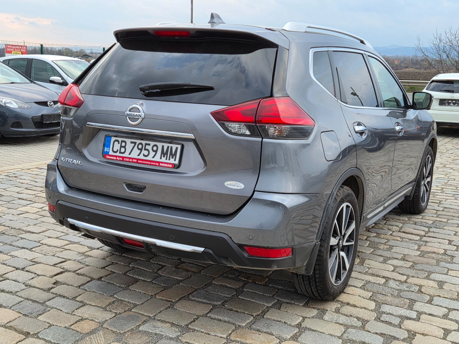 Nissan X-trail 2.0D 177кс Автоматик 4х4 7места TECNA, снимка 6 - Автомобили и джипове - 53964638