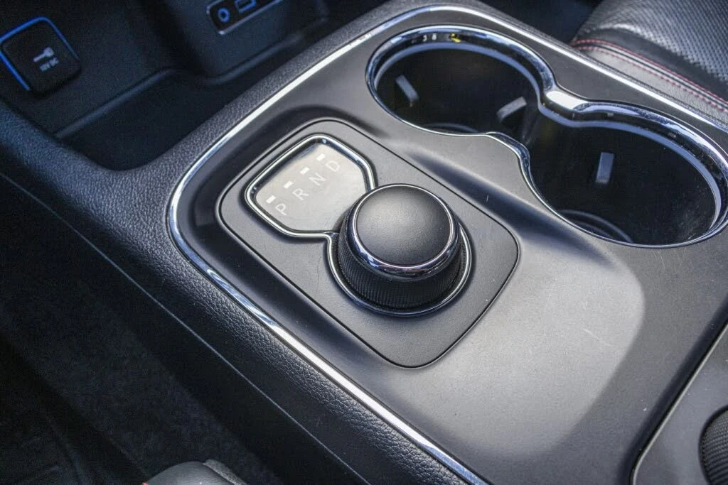 Dodge Durango R/T* 5.7* ПОДГРЕВ* ОБДУХВАНЕ* ШИБИДАХ* КАМЕРА, снимка 14 - Автомобили и джипове - 54241290