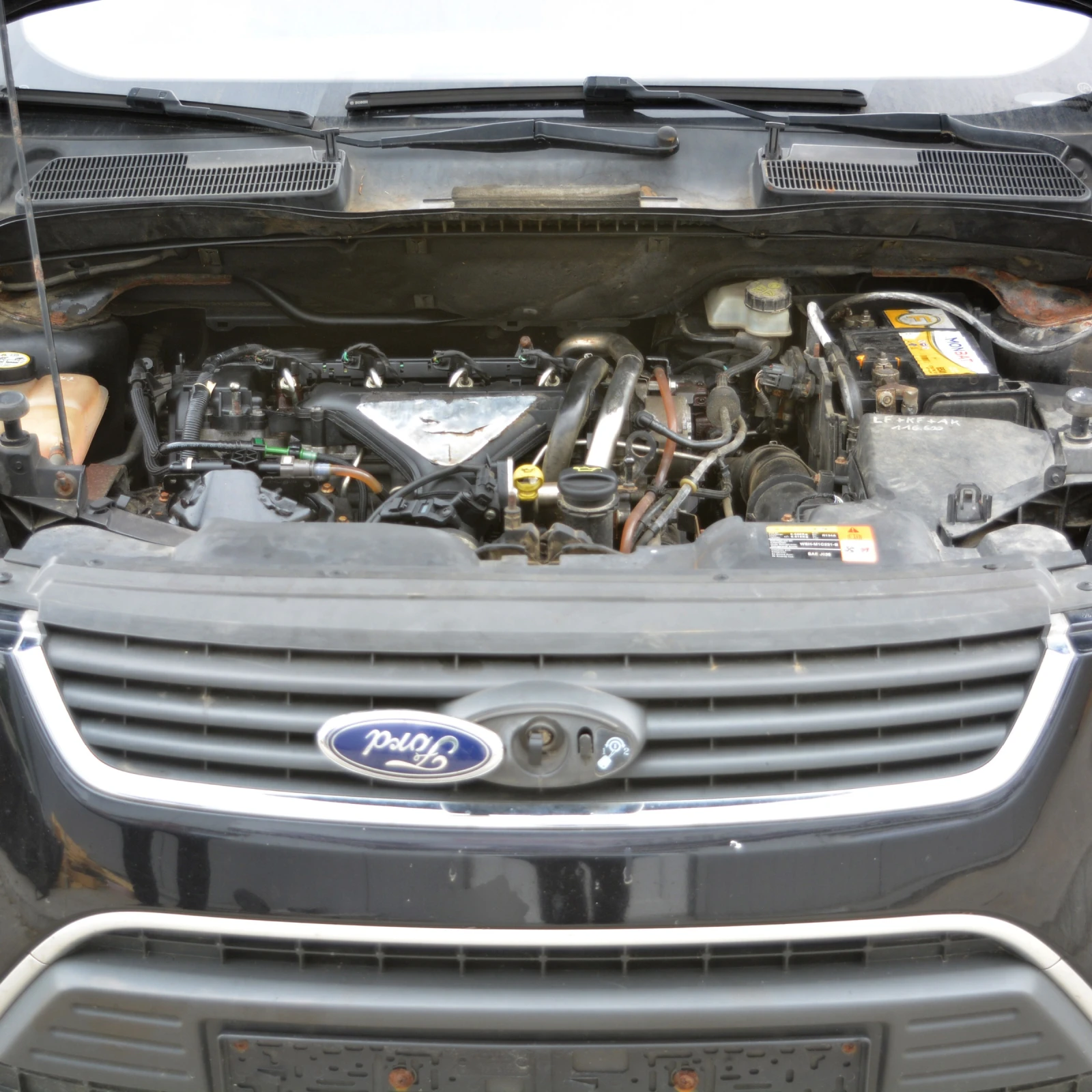Ford Kuga 2.0 TDCI Повреден двигател, снимка 7 - Автомобили и джипове - 54770667
