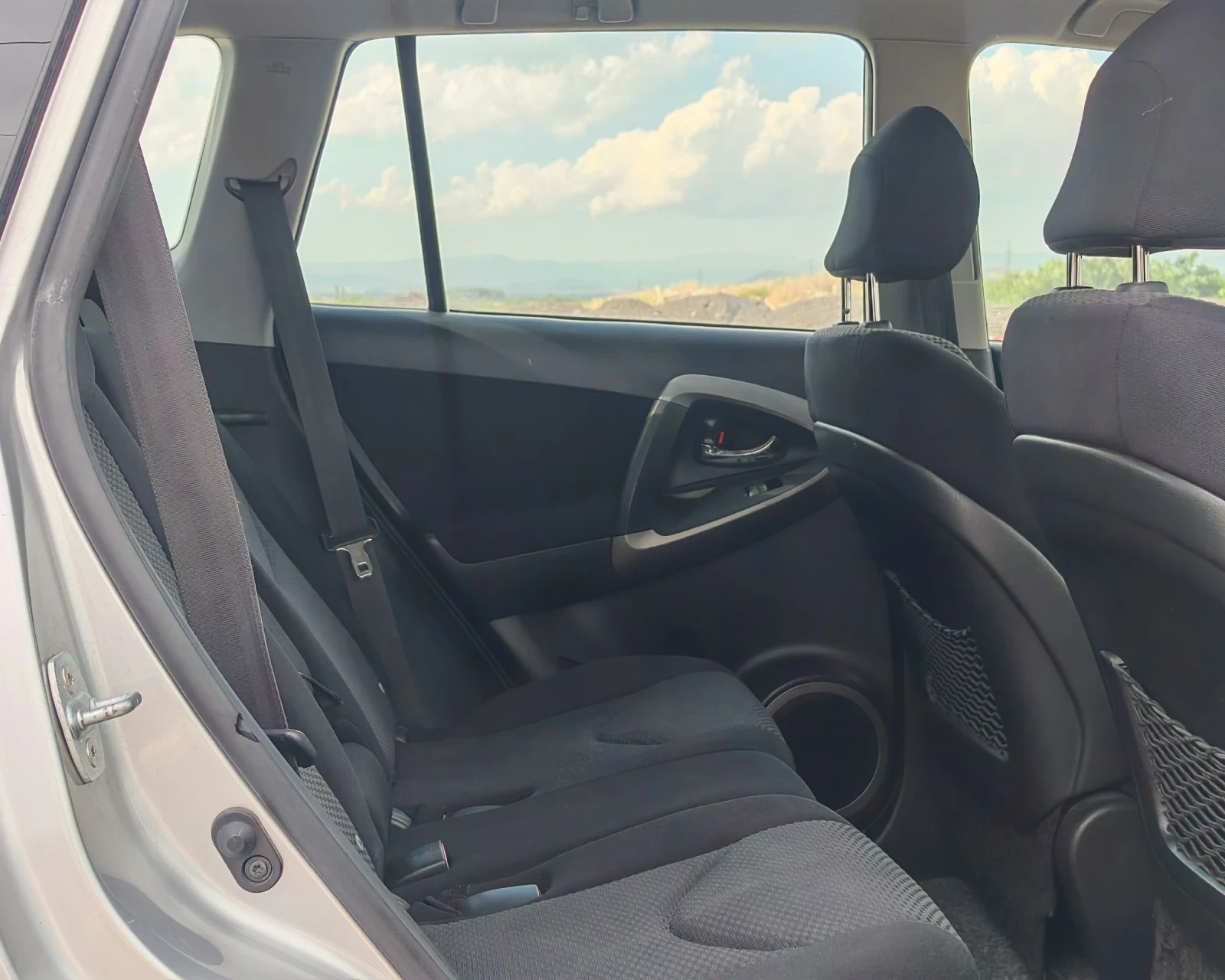 Toyota Rav4 2.2 136 �.�. �����! 4�4!  | Mobile.bg � ����������� 12