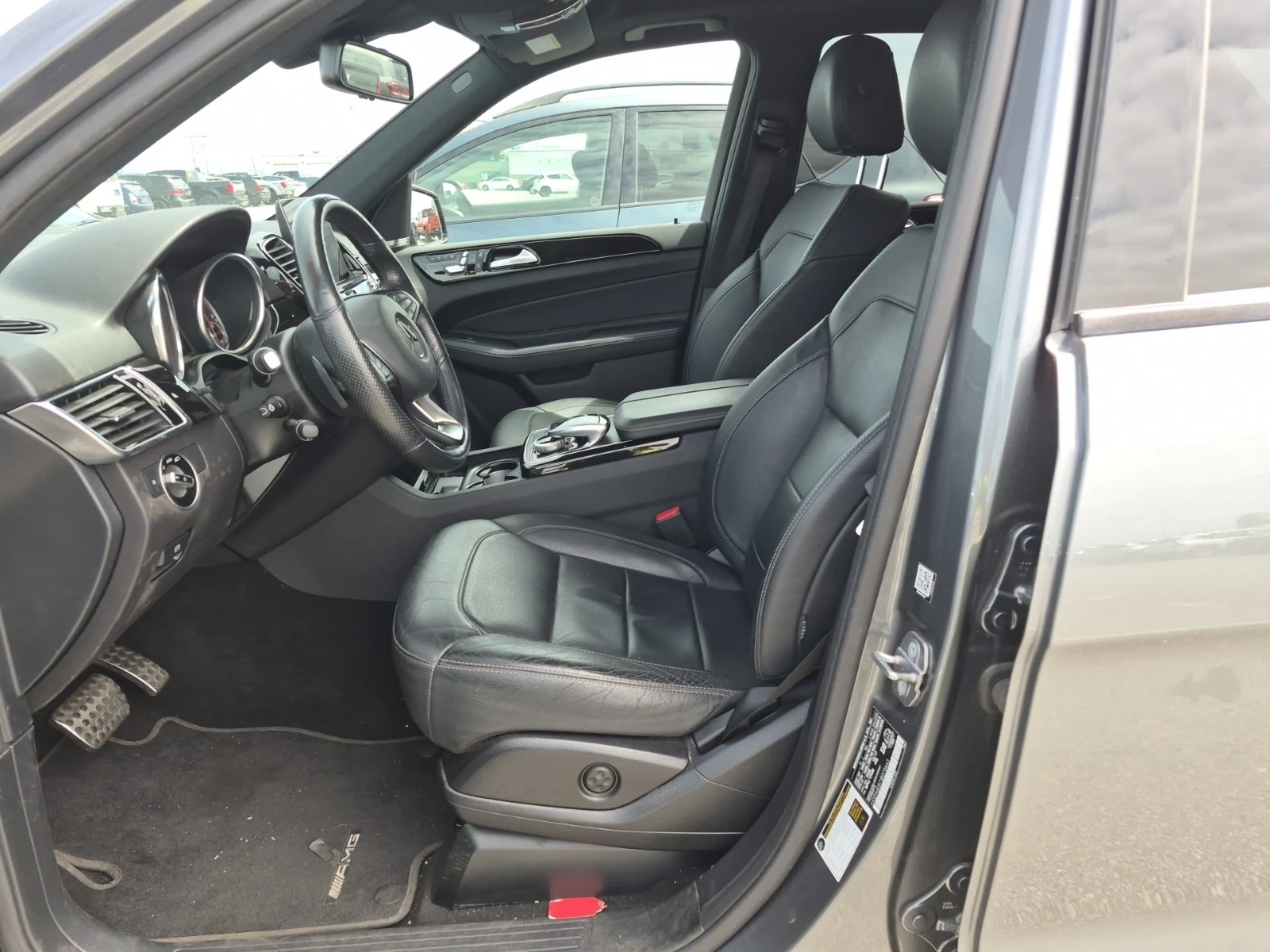 Mercedes-Benz GLE 43 AMG * * CARFAX * * АВТО КРЕДИТ * * , снимка 5 - Автомобили и джипове - 55244167