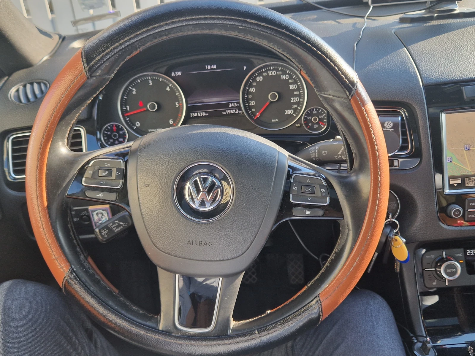 VW Touareg X EDITION, снимка 10 - Автомобили и джипове - 55283613