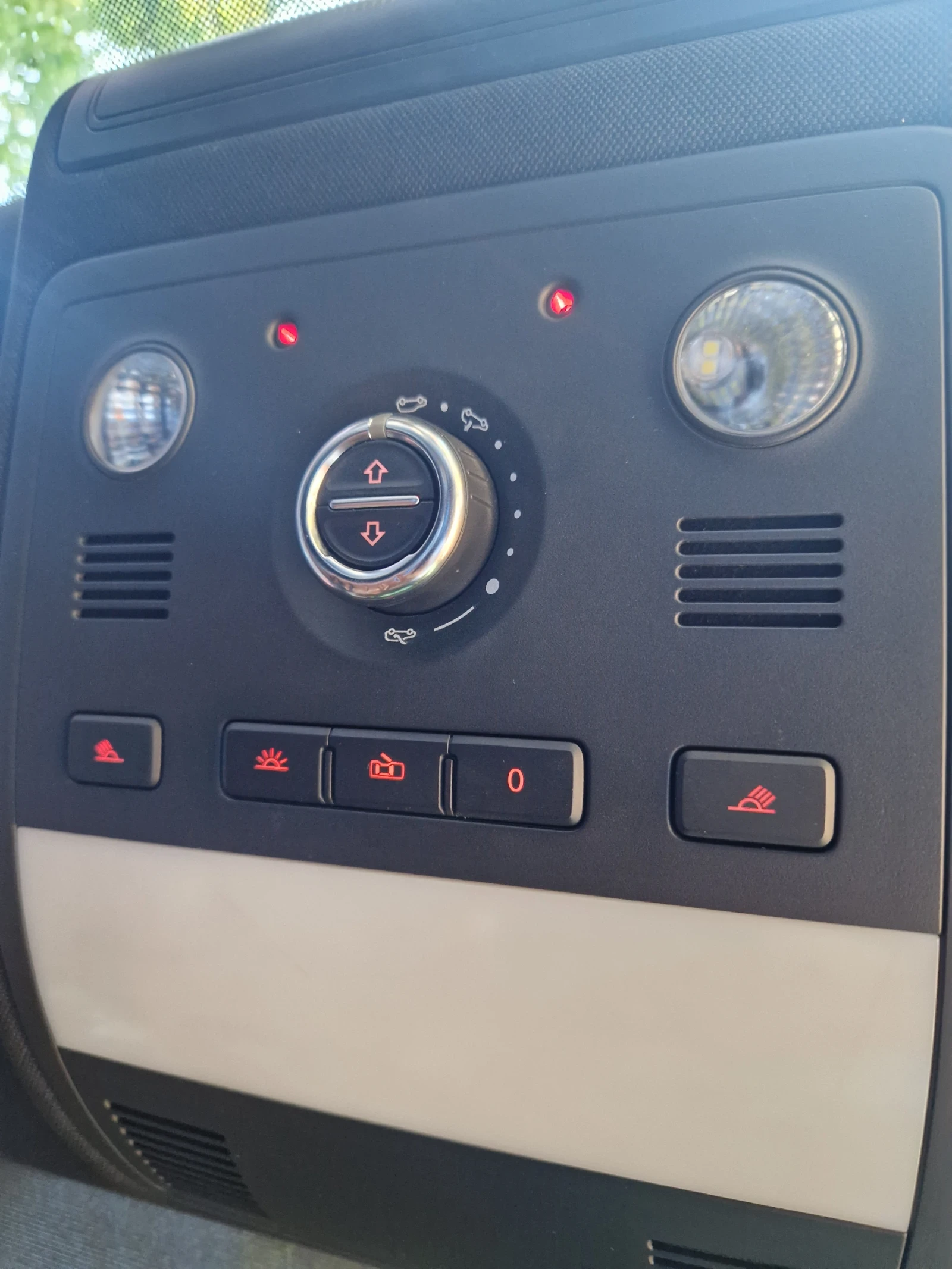 VW Touareg X EDITION, снимка 5 - Автомобили и джипове - 55283613