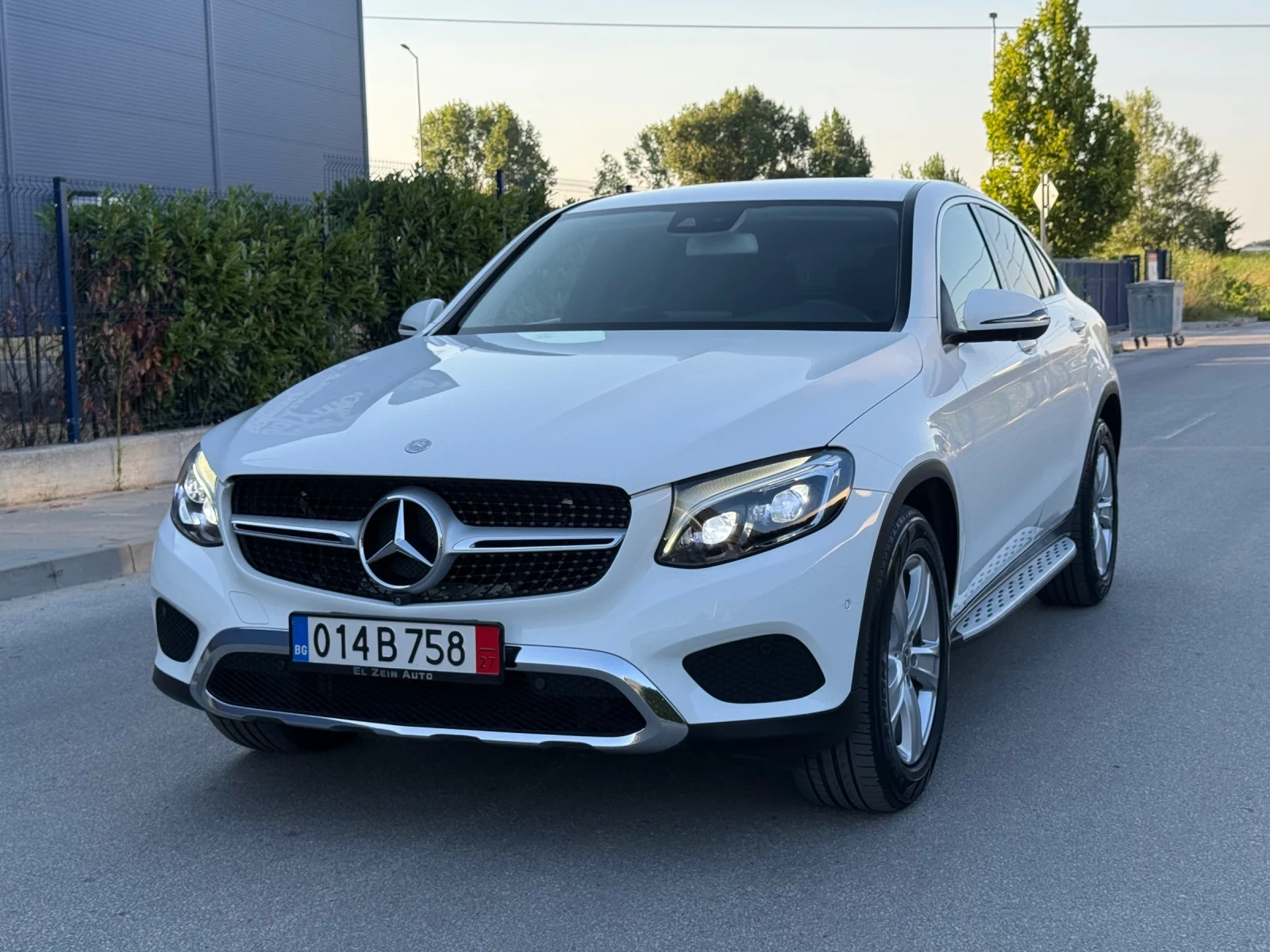 Mercedes-Benz GLC 250 COUPE 4MATIC / MULTIBEAM / 360 КАМЕРИ / ИСТОРИЯ
