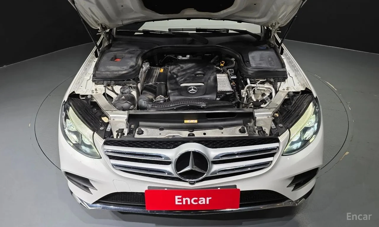 Mercedes-Benz GLC 300 AMG line, 4MATIC, снимка 6 - Автомобили и джипове - 55977824