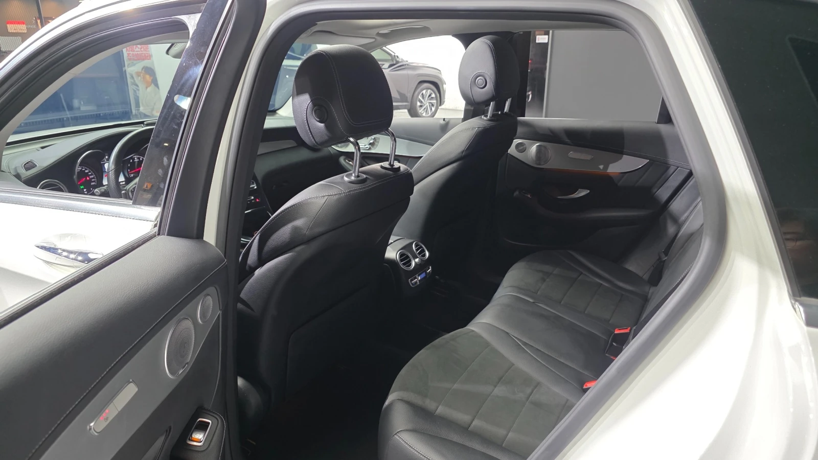 Mercedes-Benz GLC 300 AMG line, 4MATIC, снимка 13 - Автомобили и джипове - 55977824
