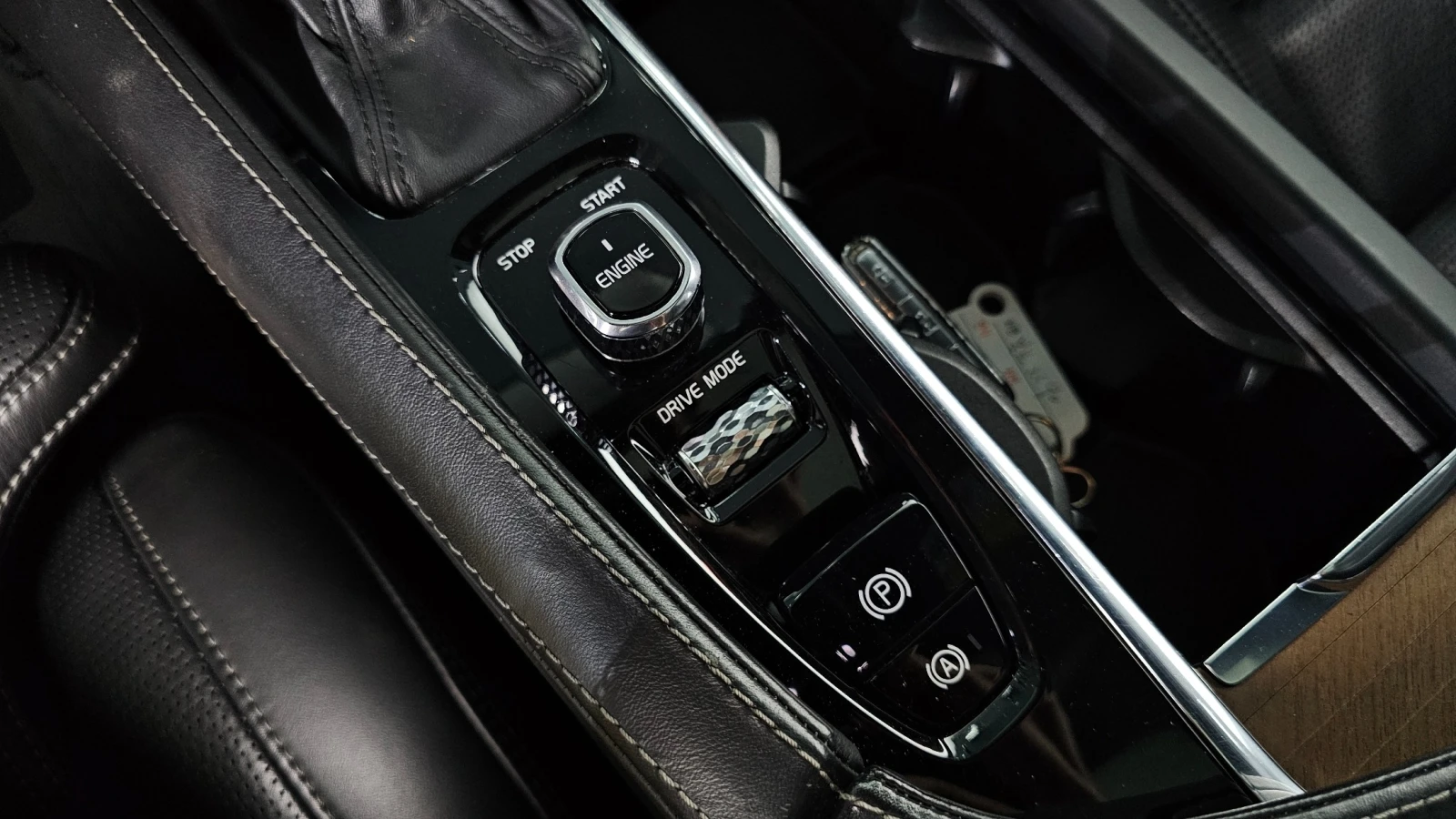 Volvo Xc90 T6 AWD INSCRIPTION, снимка 14 - Автомобили и джипове - 55991662