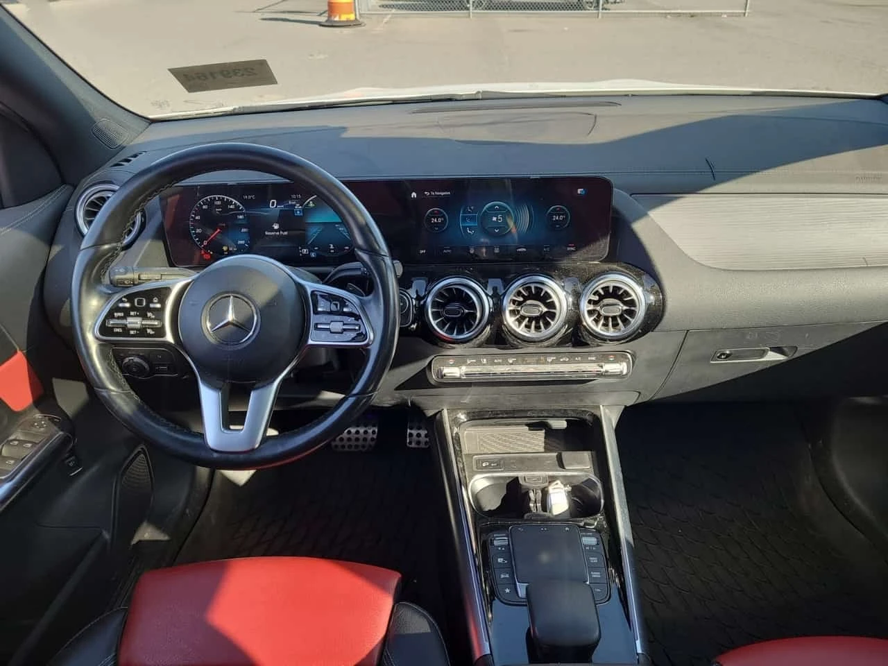 Mercedes-Benz GLA 250 АМГ ПАКЕТ/CARFAX/ФИНАНСИРАНЕ, снимка 11 - Автомобили и джипове - 56186392