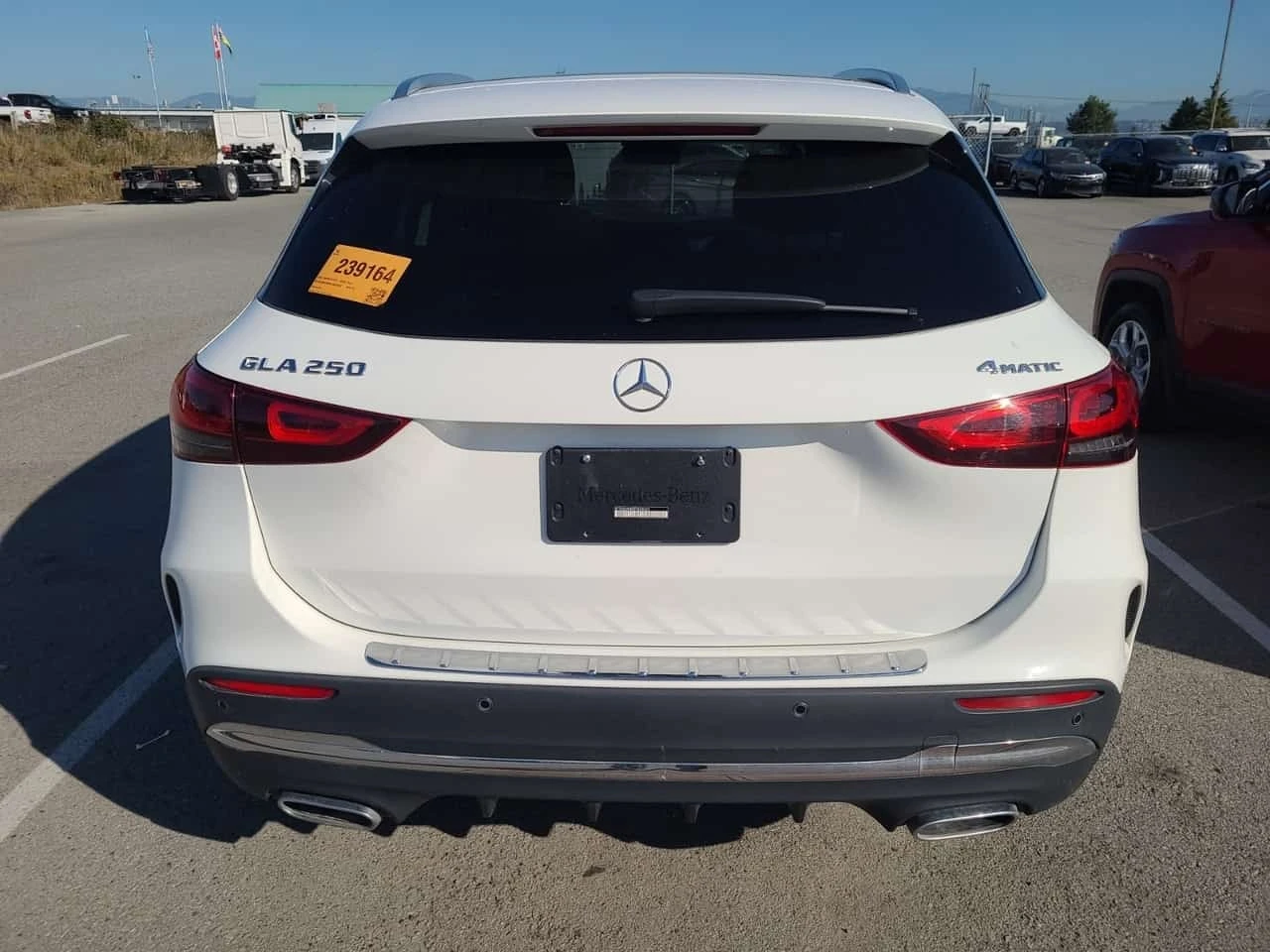 Mercedes-Benz GLA 250 АМГ ПАКЕТ/CARFAX/ФИНАНСИРАНЕ, снимка 4 - Автомобили и джипове - 56186392